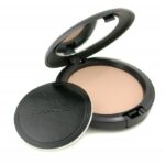 Mac Base Cake Secret to a Smooth Long-Lasting Finish for Flawless Look