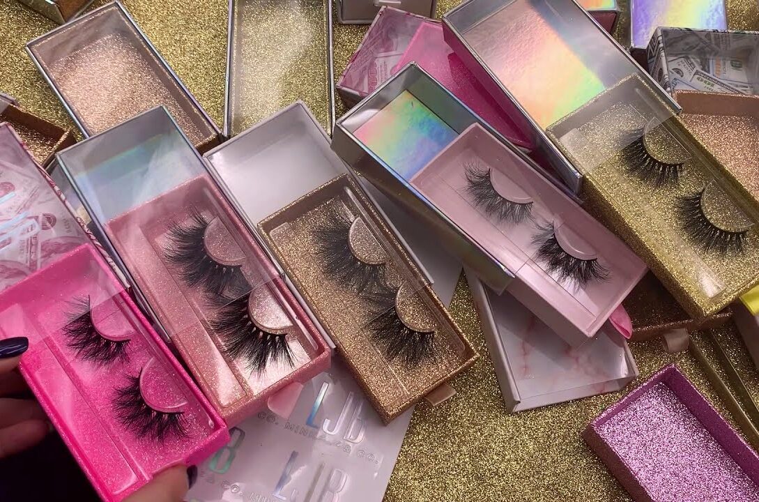 Why Custom Eyelash Boxes Are Essential for Your Beauty Brand